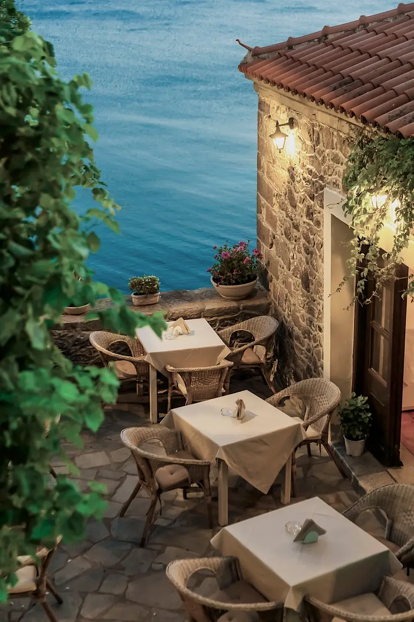restaurant 5521372 1280
